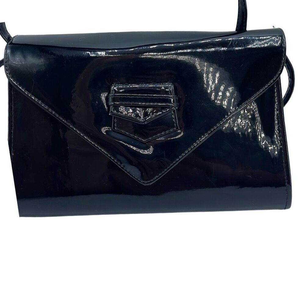 Vintage faux leather crossbody envelope clutch bag.